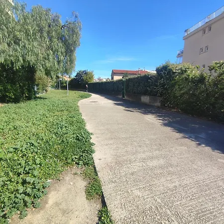 Benvengudo A Freju Daire Fréjus