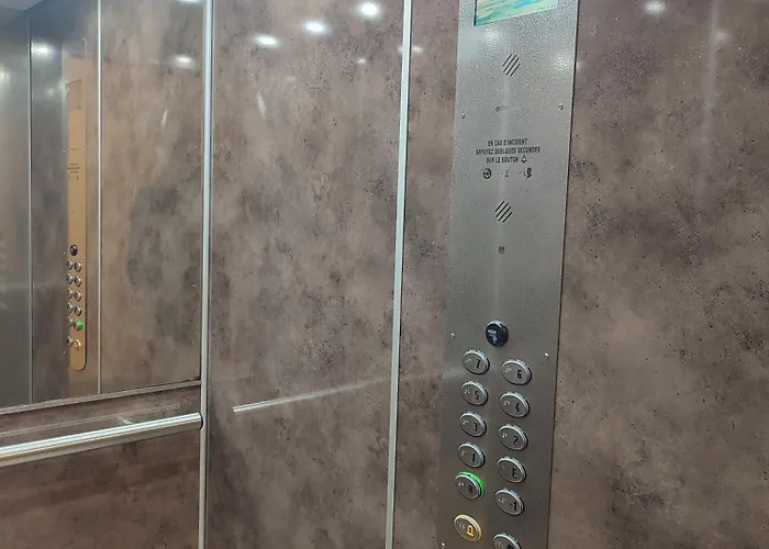 Benvengudo A Freju * Fréjus